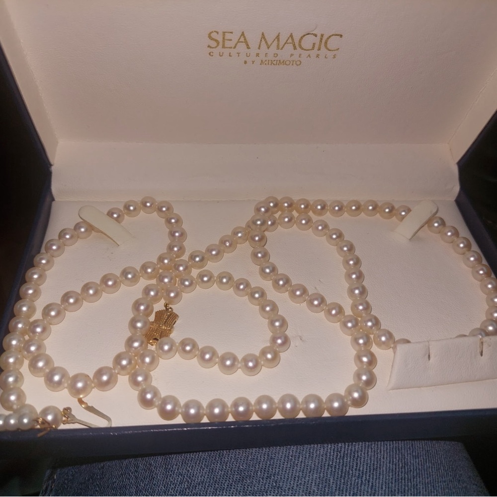 Authentic sea magic double strand pearl necklace